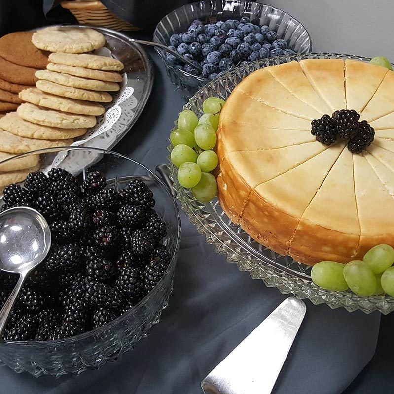 Dessert catering
